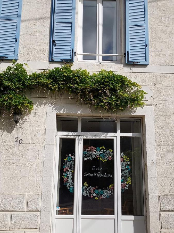 Maison Triton Et Porcelaine *